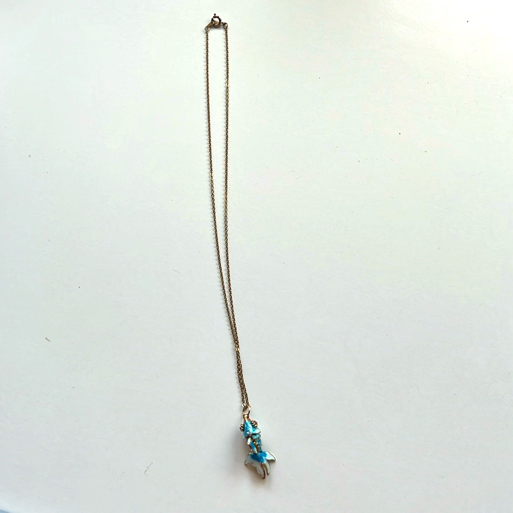 Beautiful Vintage Coy Necklace